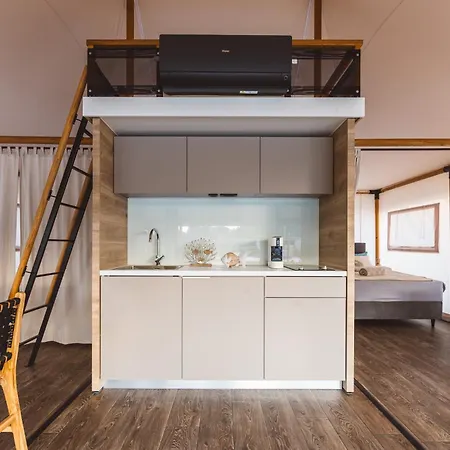 Glamping Olive And Sea Campeggio Bibinje