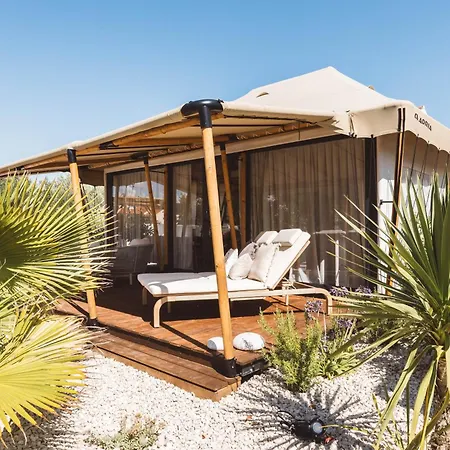 キャンプ場 Glamping Olive And Sea