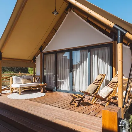 キャンプ場 Glamping Olive And Sea ビビニェ