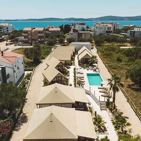 Campeggio Glamping Olive And Sea *