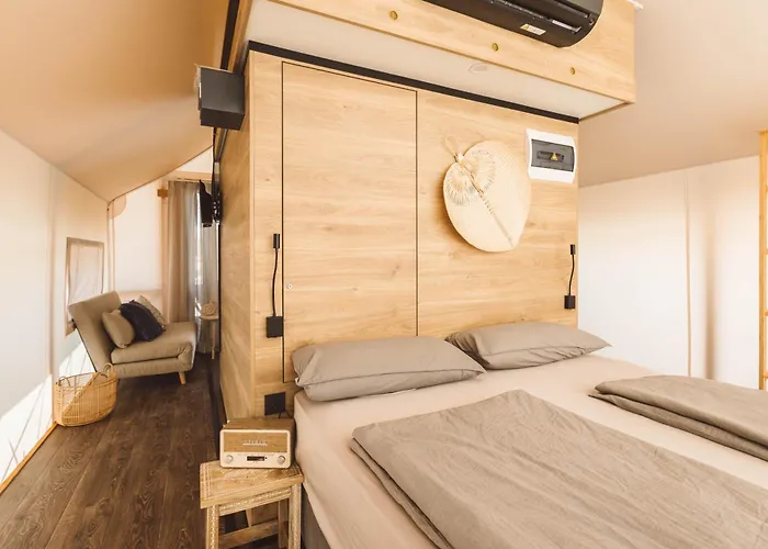 Glamping Olive And Sea Kemp