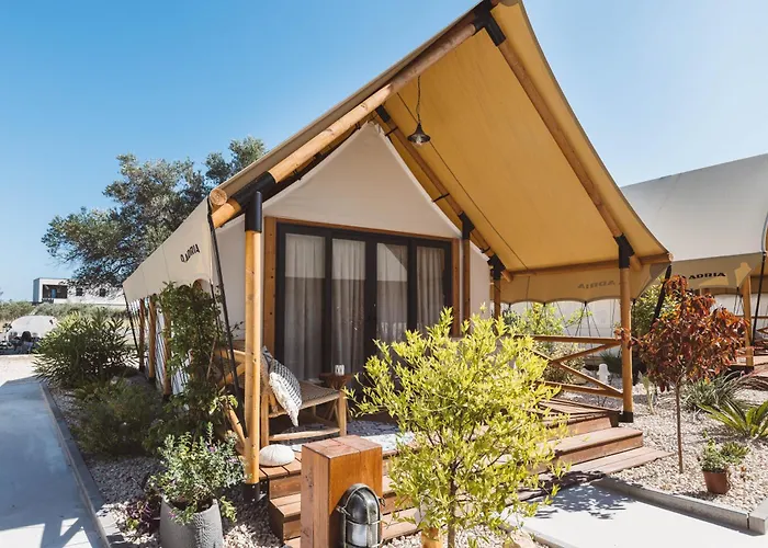 Kemp Glamping Olive And Sea *