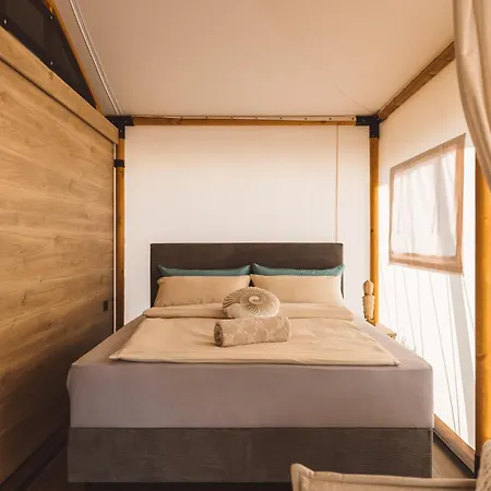 Glamping Olive And Sea