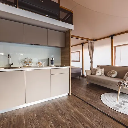 Glamping Olive And Sea Campeggio *