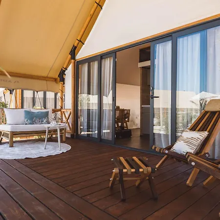 Glamping Olive And Sea 比比涅