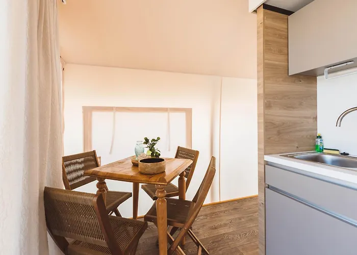 Glamping Olive And Sea Camping Bibinje